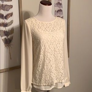 Banana Republic long sleeve lace top
